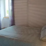 Maison Au Calme Avec Grand Jardin Et Confort En Charente Limousine - Fr-1-653-133 Nyaraló