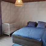 Maison Au Calme Avec Grand Jardin Et Confort En Charente Limousine - Fr-1-653-133 Nyaraló