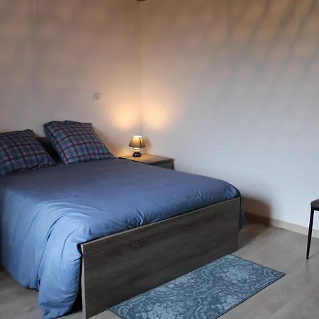 Maison Au Calme Avec Grand Jardin Et Confort En Charente Limousine - Fr-1-653-133 *