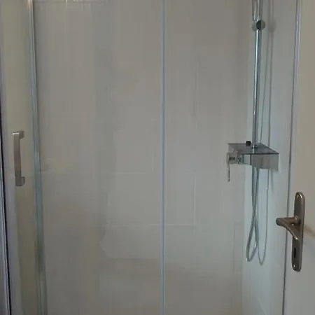 Maison Au Calme Avec Grand Jardin Et Confort En Charente Limousine - Fr-1-653-133 *