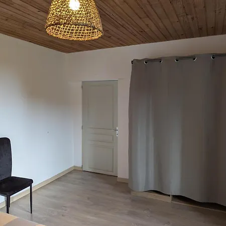 Maison Au Calme Avec Grand Jardin Et Confort En Charente Limousine - Fr-1-653-133 Nyaraló *
