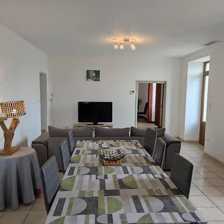 Nyaraló Maison Au Calme Avec Grand Jardin Et Confort En Charente Limousine - Fr-1-653-133 Oradour-Fanais